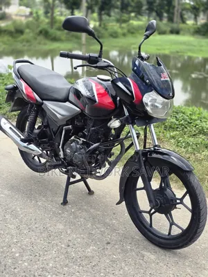 বাজাজ ডিসকভার ১২৫ ২০১৮ কালো