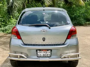 টয়োটা ভিটজ ১.০ এফডব্লিউডি ৫ডিআর ২০০৯ গ্রে