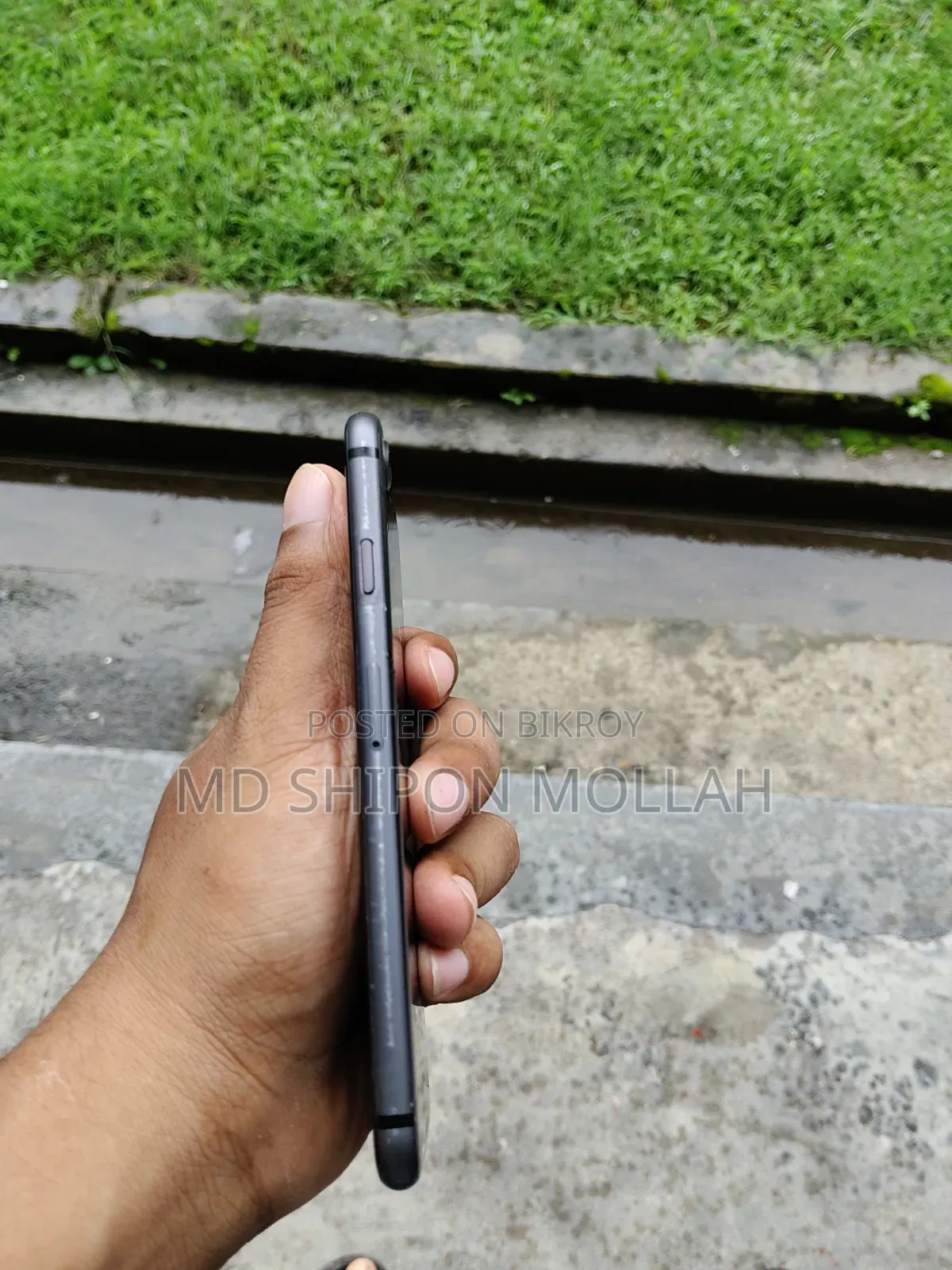 অ্যাপল আইফোন ৮ ৬৪ জিবি ব্ল্যাক