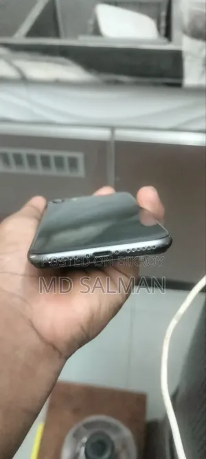অ্যাপল আইফোন ৮ ৬৪ জিবি কালো