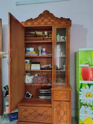 ড্রেসিং টেবিল