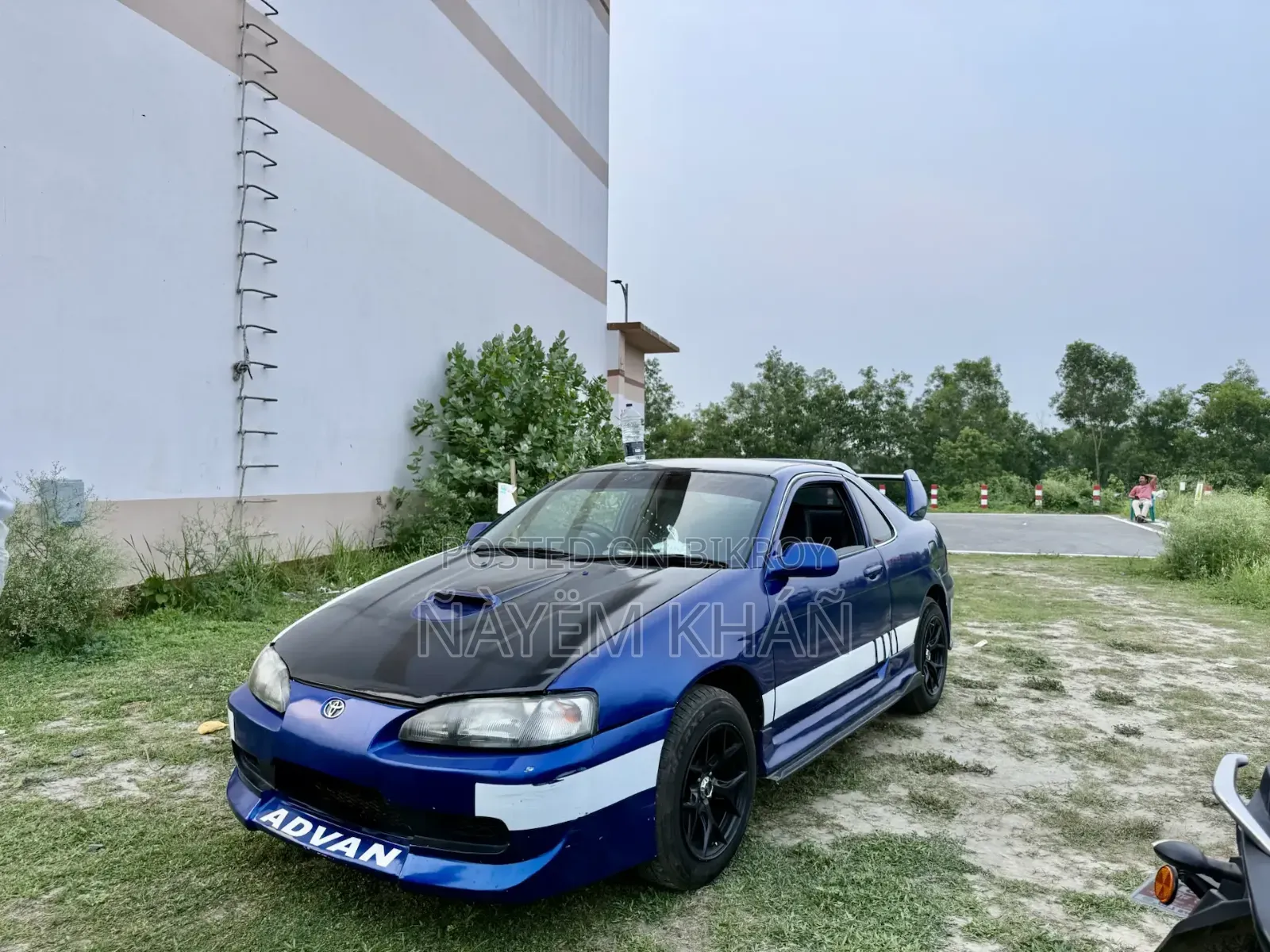 টয়োটা সাইনস ১৯৯৪ ব্লু