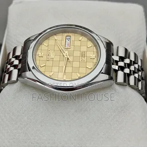 ভিন্টেজ সেকো ৫ অটোমেটিক ওয়াচ