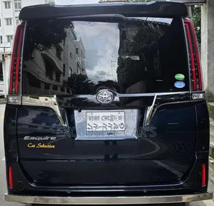 Toyota Esquire 2019 Blue