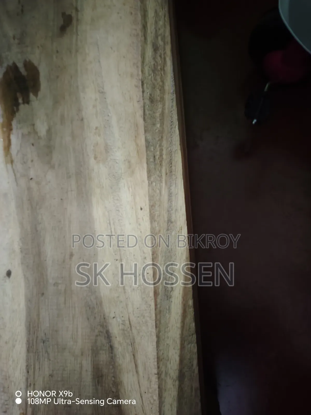6x7 feet solid wood bed
