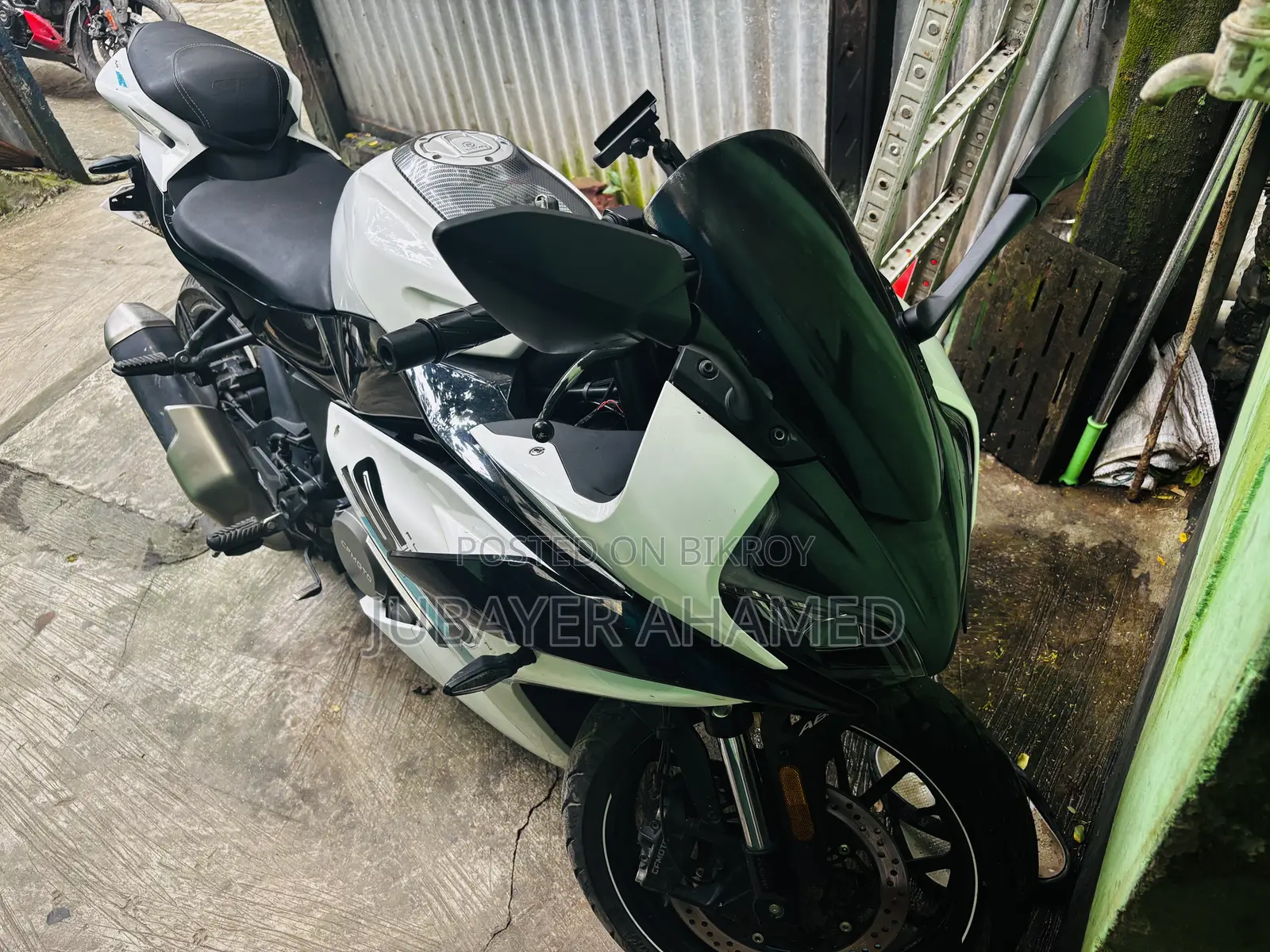 CFMoto 300SR 2025 White