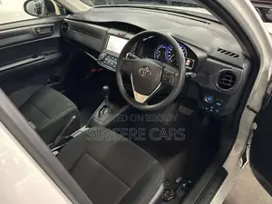টয়োটা অ্যাক্সিও ২০২২ হোয়াইট