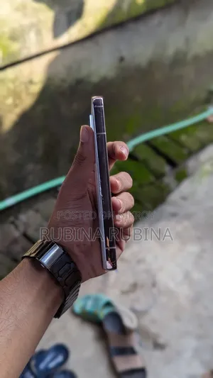 নিউ স্যামসাং গ্যালাক্সি এস২২ ৫জি ২৫৬ জিবি হোয়াইট