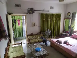 দ্বিতীয় তলা অফিস ভাড়া