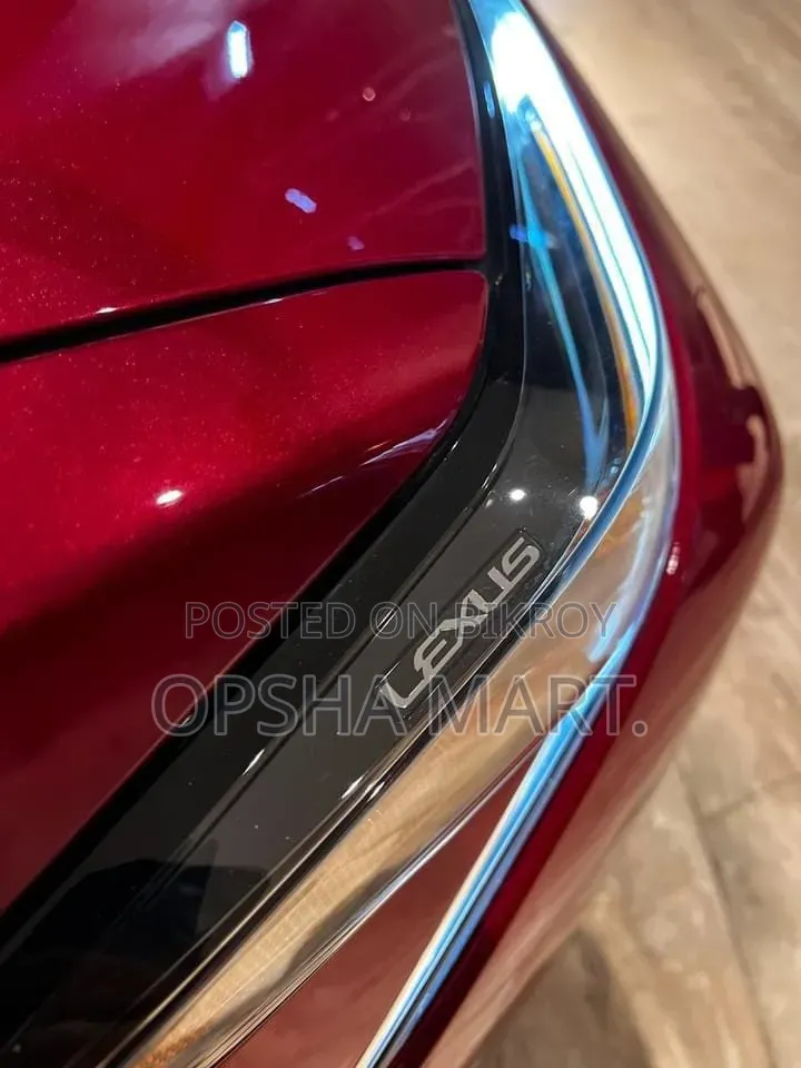 Lexus ES 2020 Red
