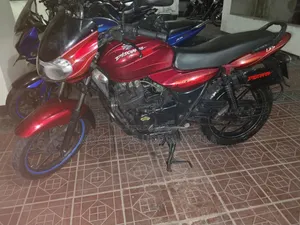 Bajaj Discover 135 2010 Red