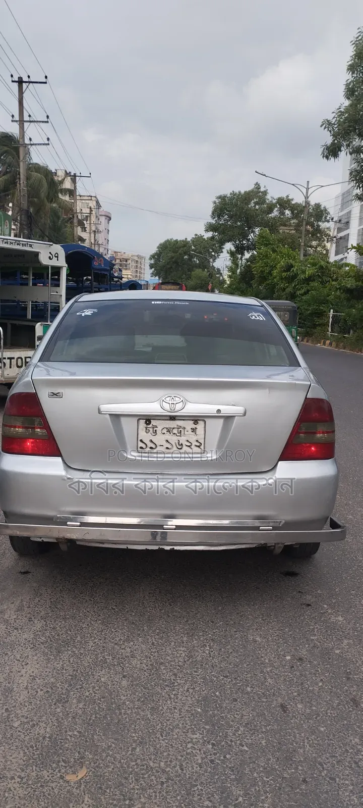টয়োটা করোল্লা ২০০৪ সিলভার