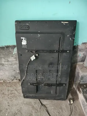 LG 3D TV for sale, display broken, motherboard is okay