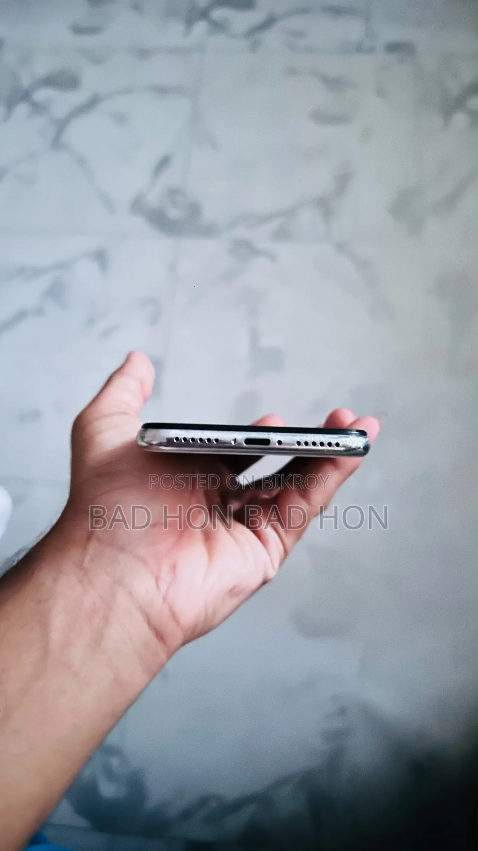 Apple iPhone X 64 GB White
