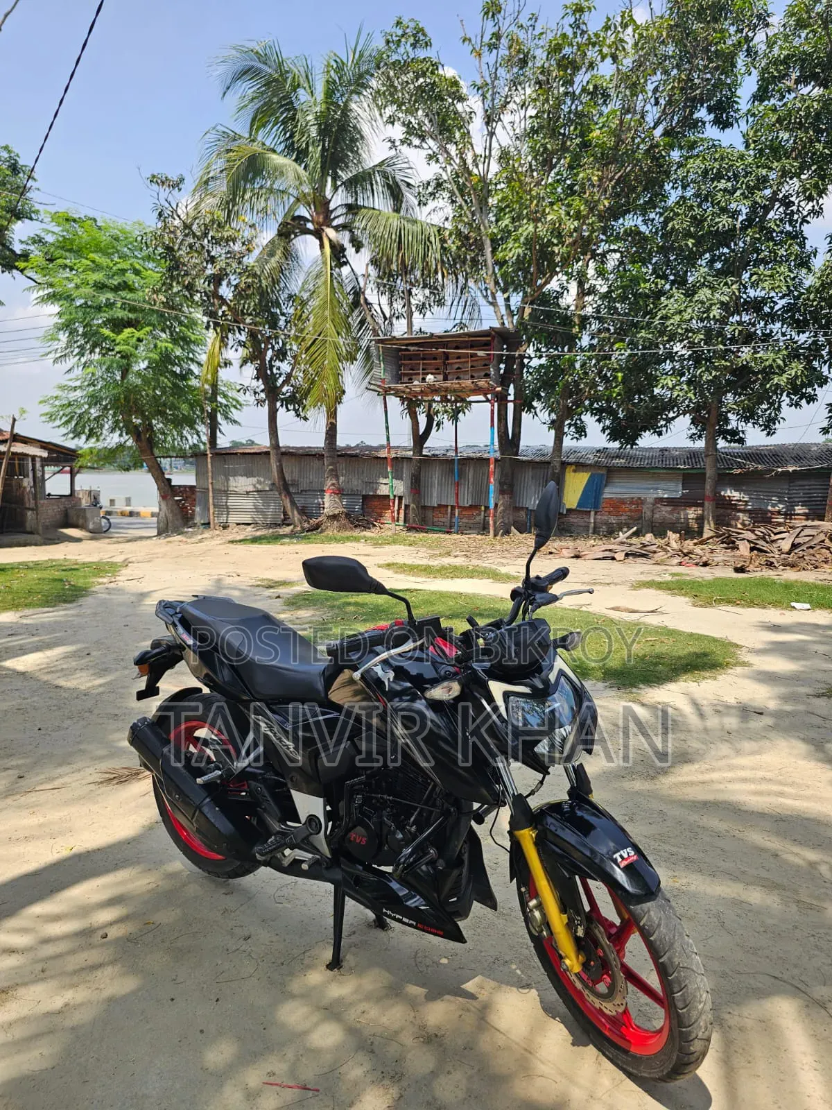 TVS Apache RTR 160 4V 2022 Black