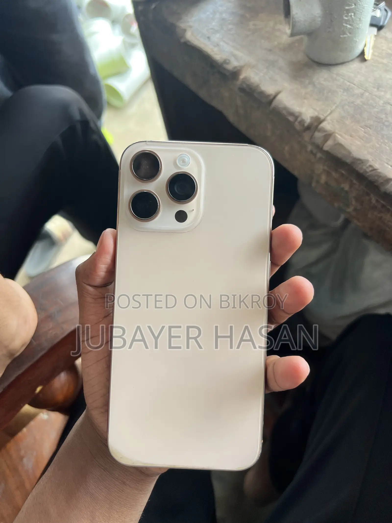 অ্যাপল আইফোন ১৬ প্রো ম্যাক্স ২৫৬ জিবি গোল্ড