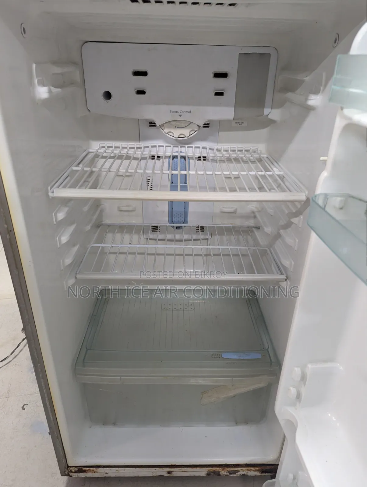Samsung Silver, As Colour Non Frost Fridge 225 Ltr.