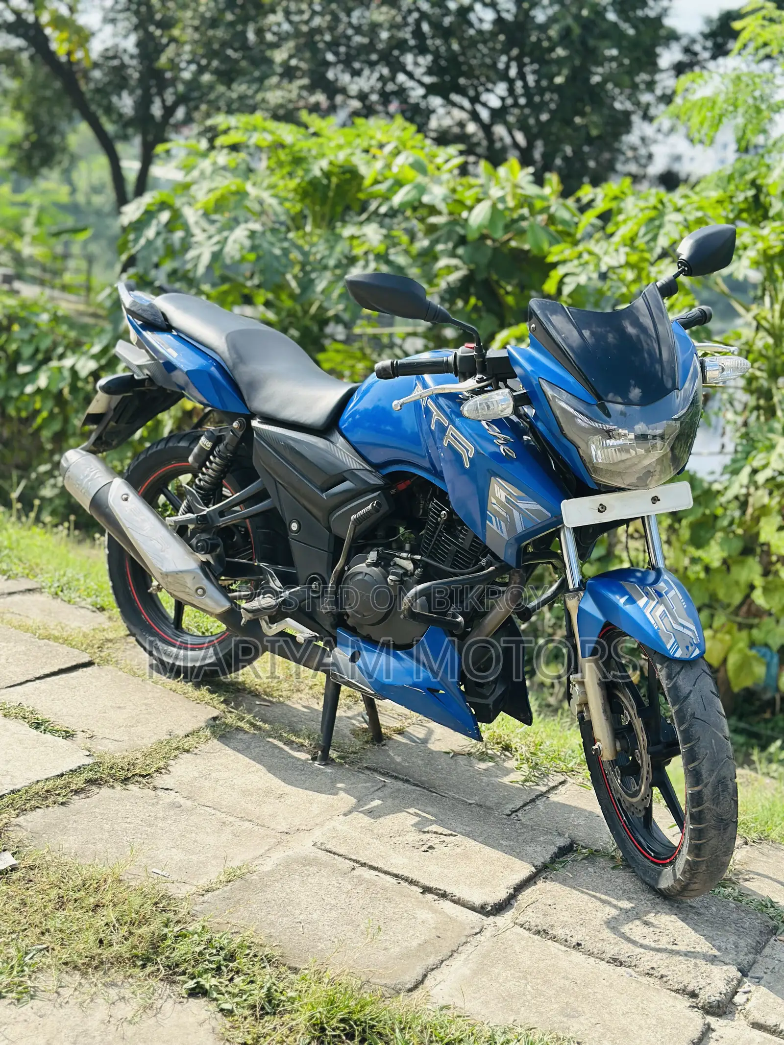 TVS Apache RTR 160 2V 2018 Blue