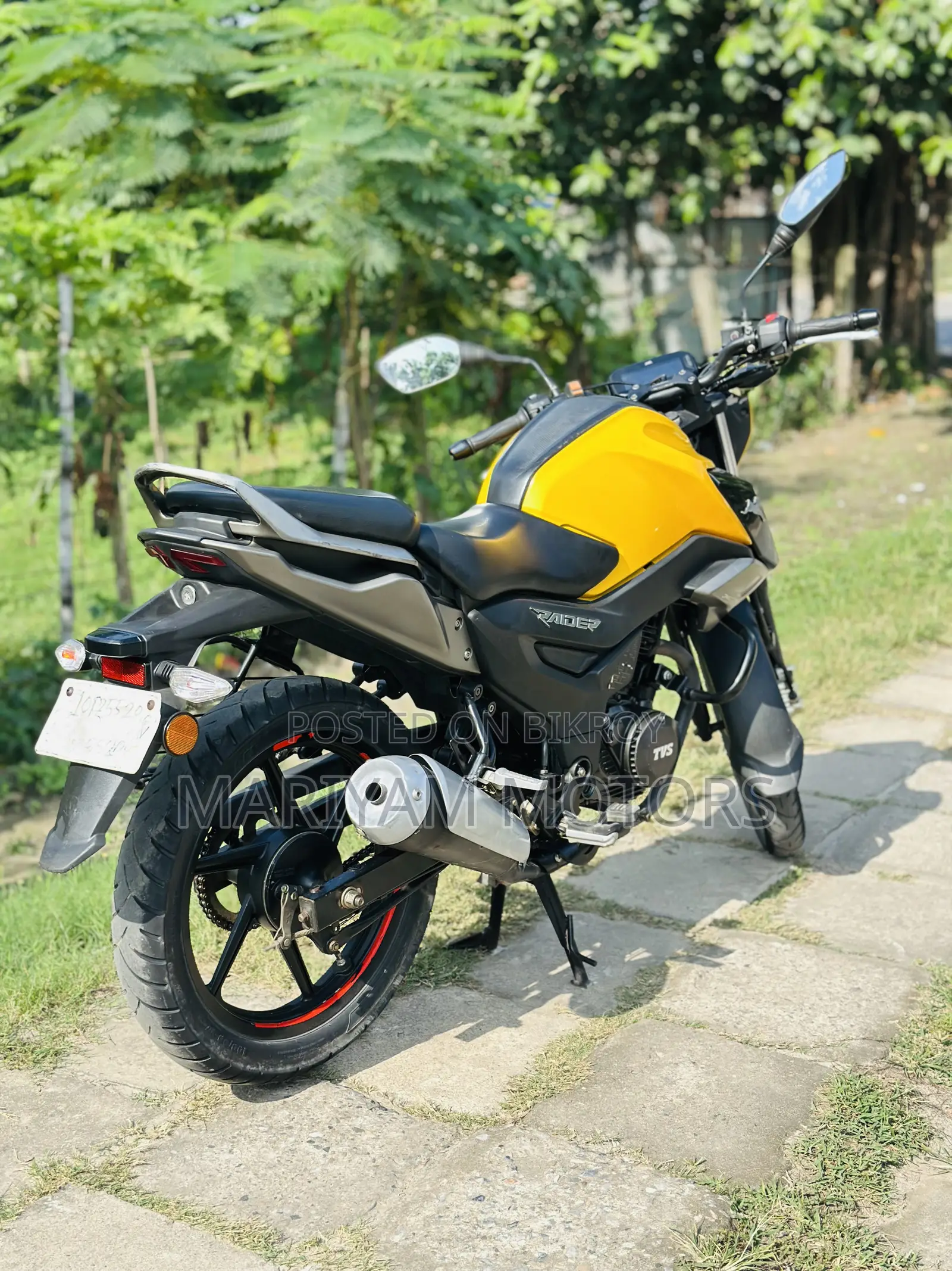 TVS Raider 125 2022 Yellow