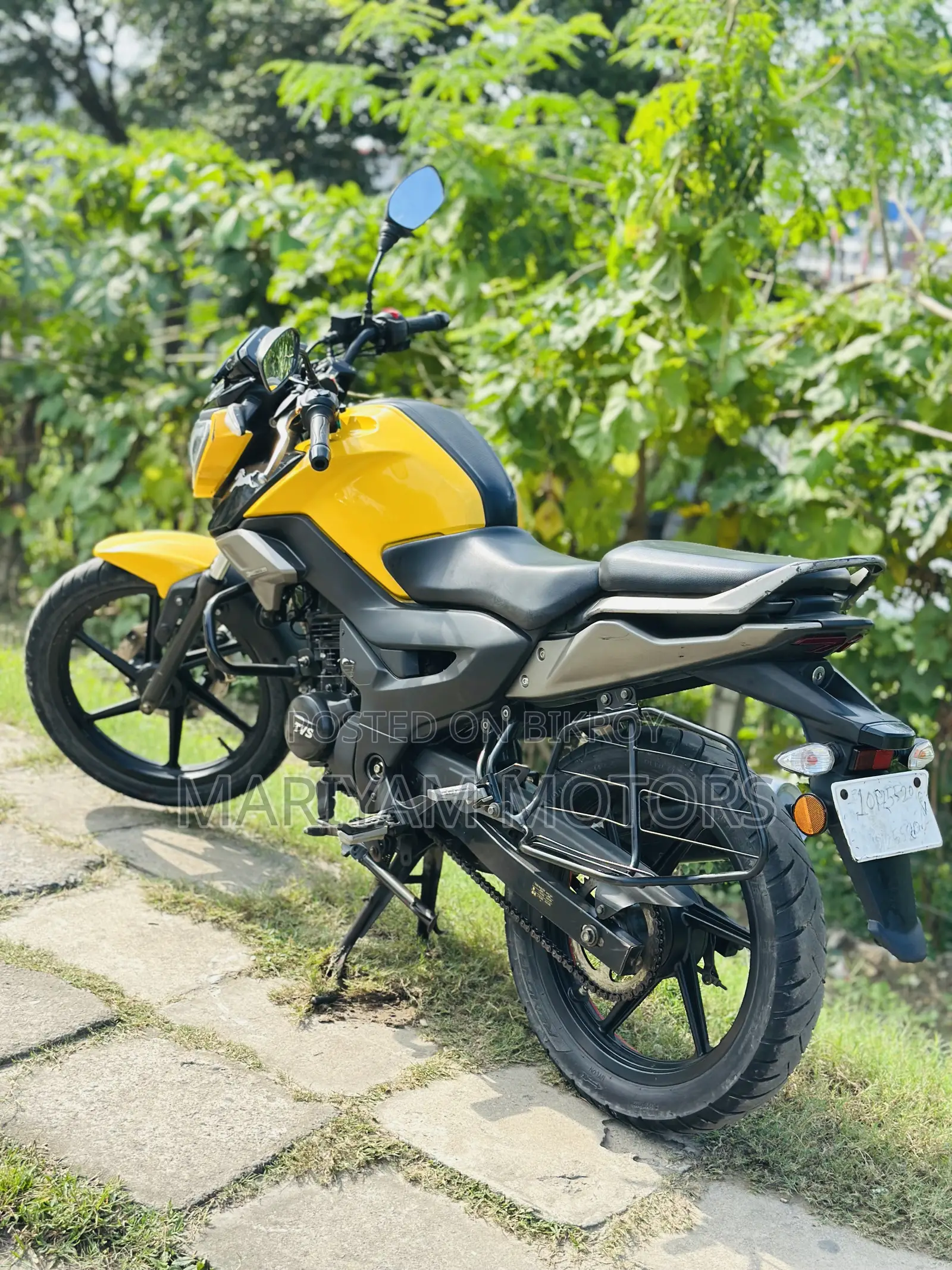 TVS Raider 125 2022 Yellow