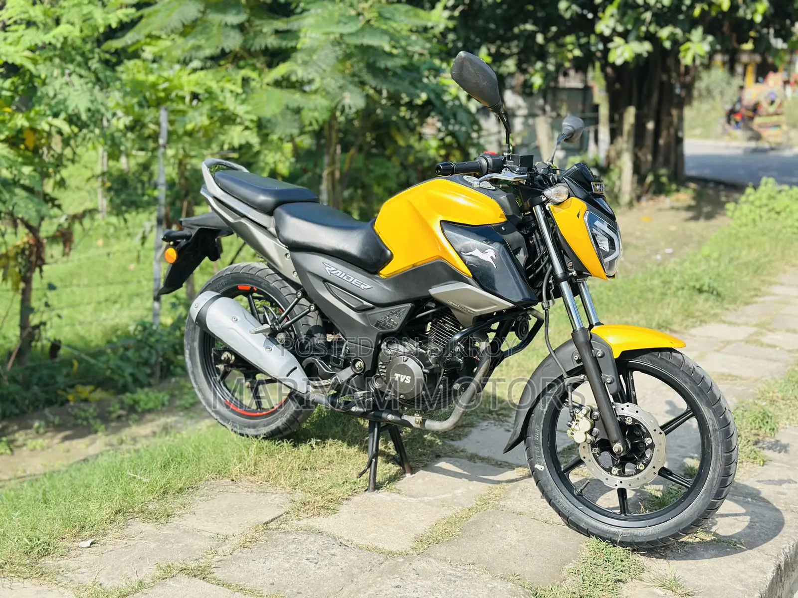TVS Raider 125 2022 Yellow
