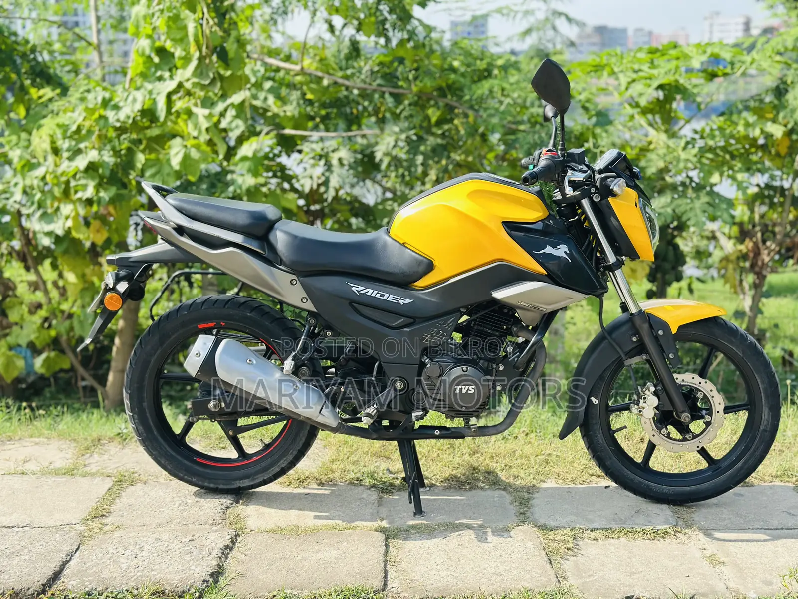 TVS Raider 125 2022 Yellow