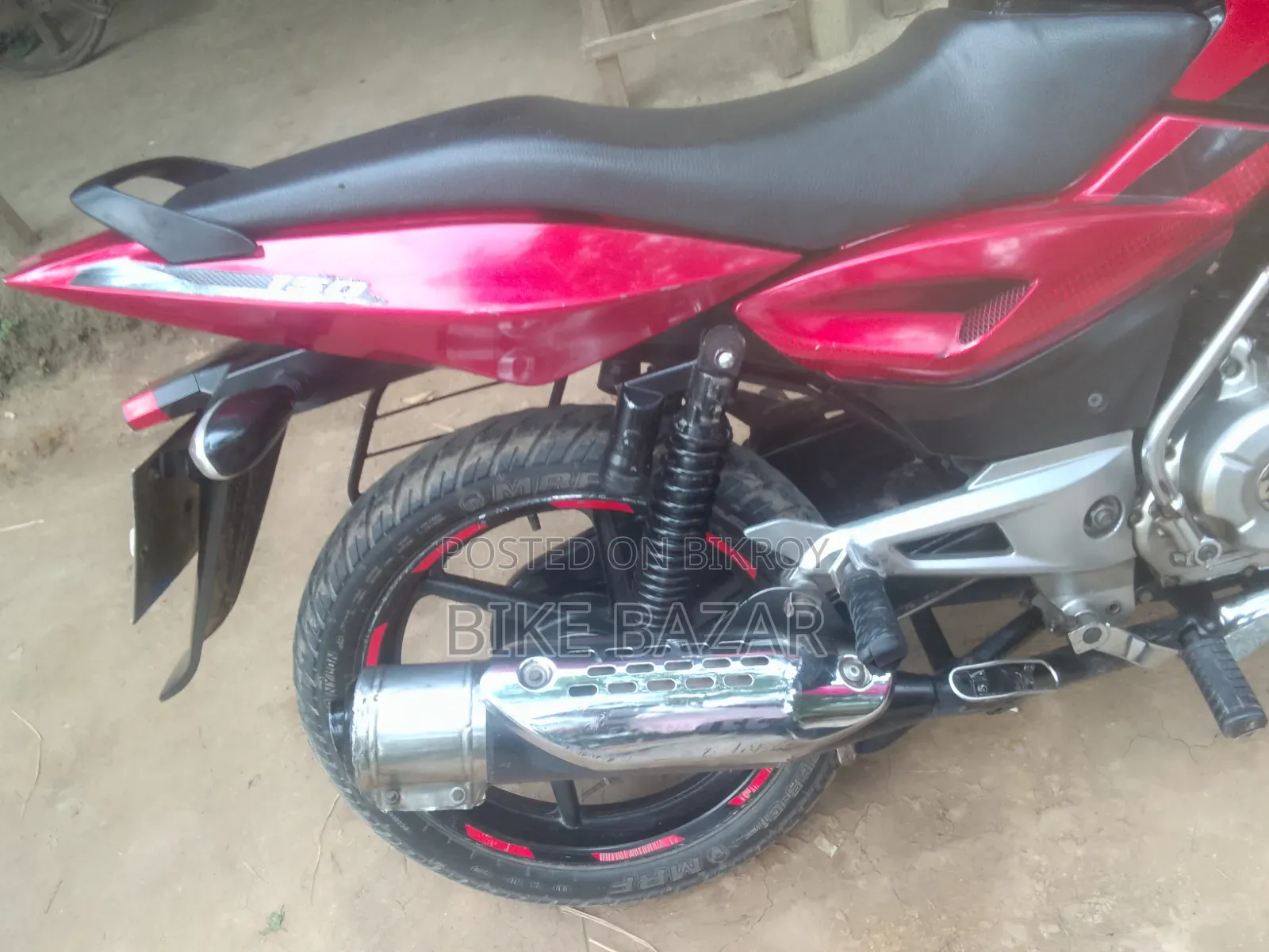 বাজাজ পালসার ১৫০ ২০১৮ ব্ল্যাক