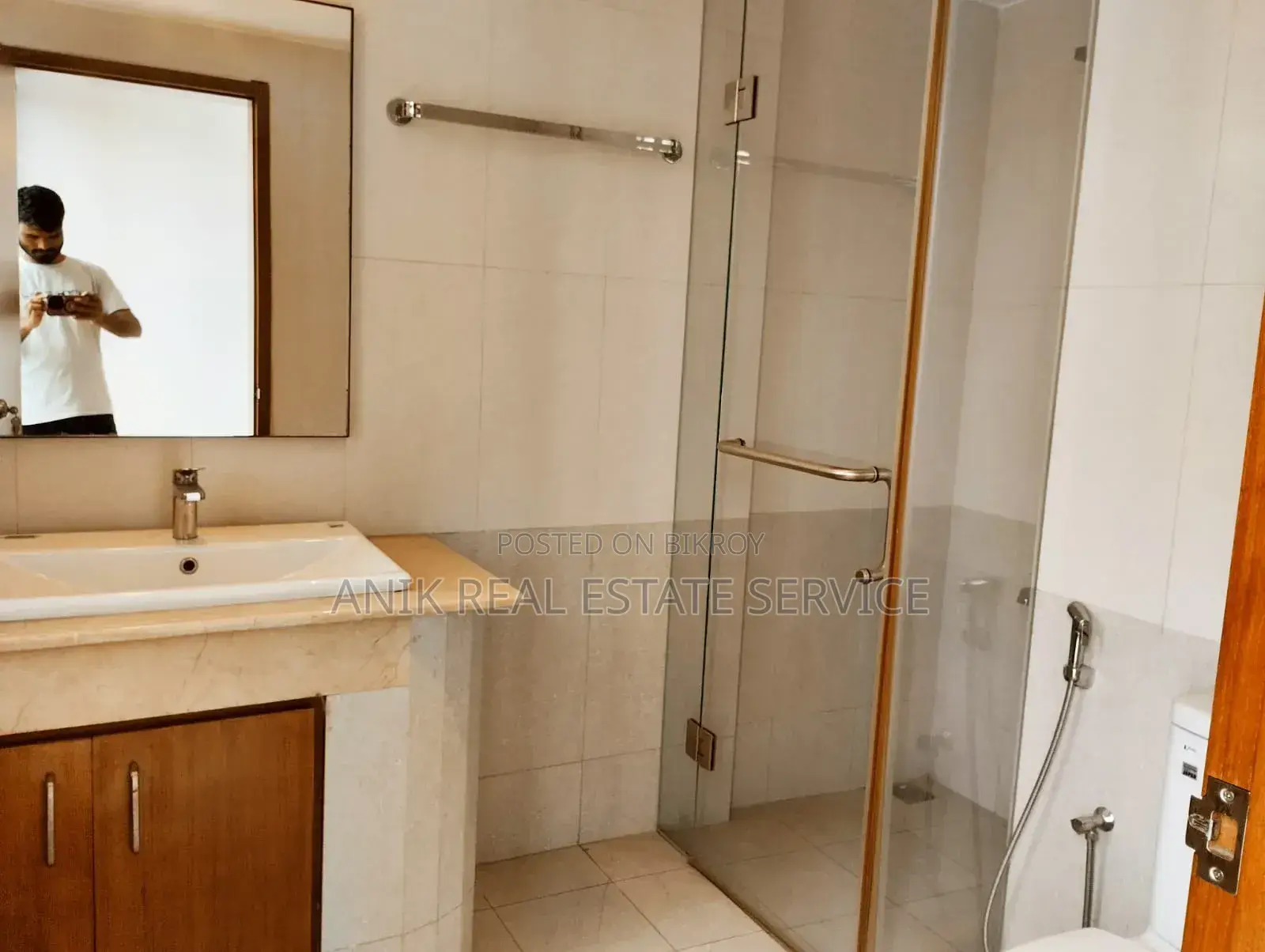 4-Bedroom Apartment in Anik Real Estate, Gulshan for Rent