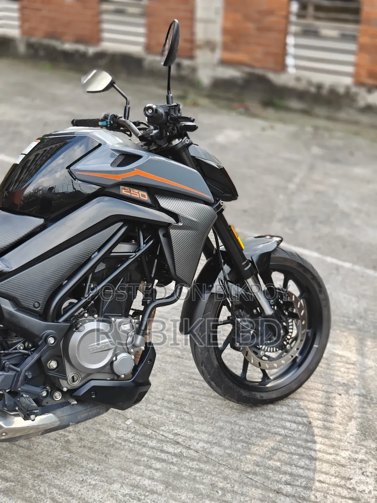CFMoto 250NK 2025 Black