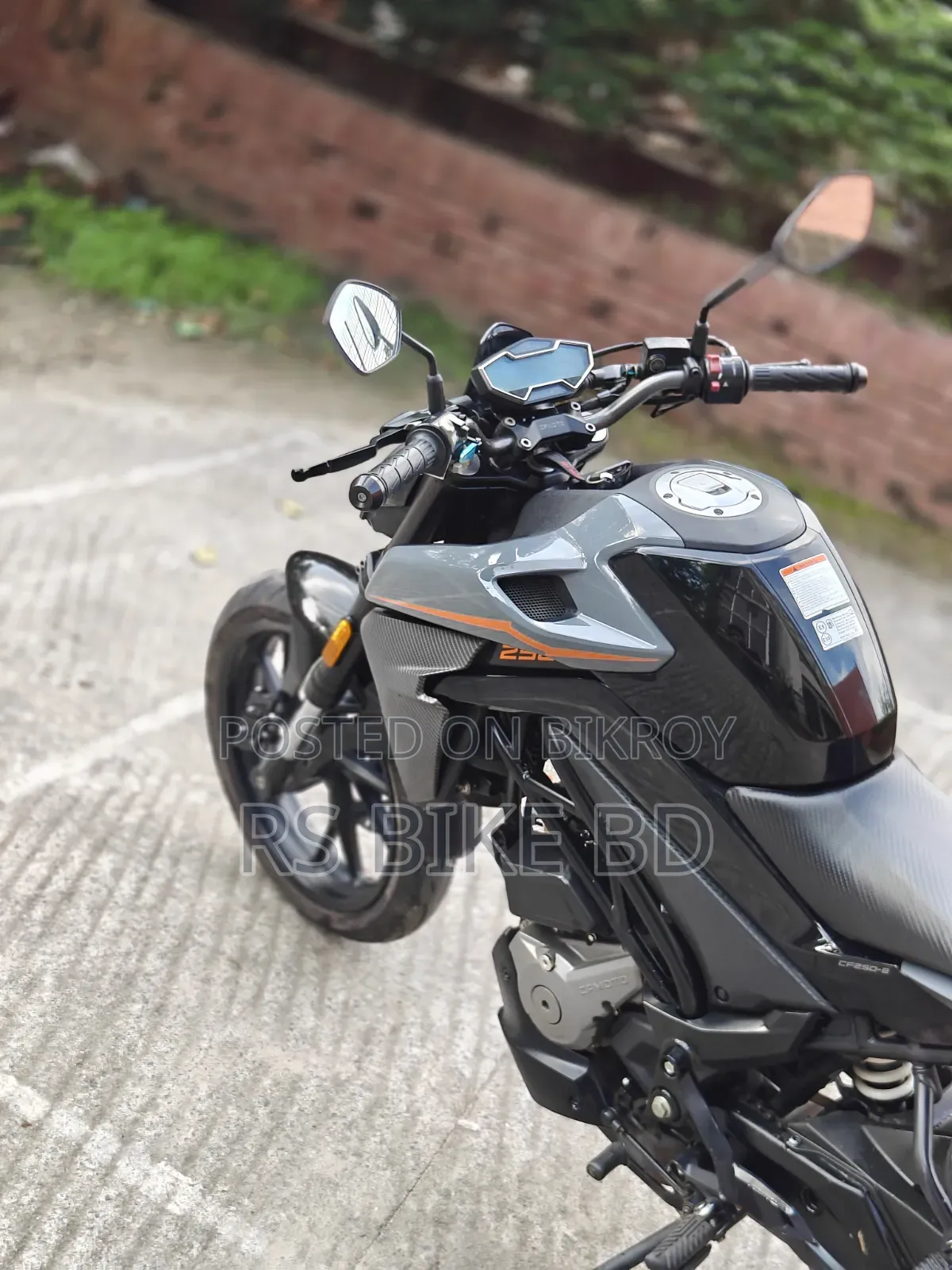 CFMoto 250NK 2025 Black