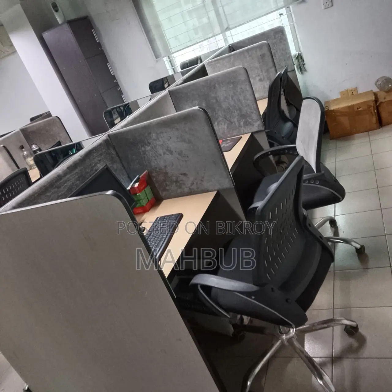 অফিস ফার্নিচার - কল সেন্টার ওয়ার্ক স্টেশন