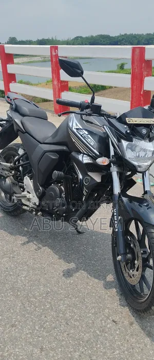 Yamaha FZS V2 2023 ব্ল্যাক