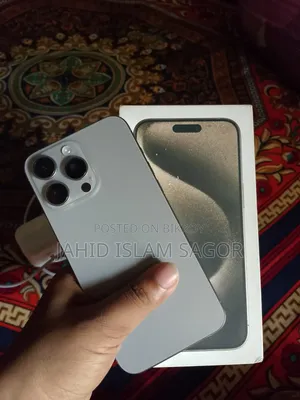 Apple iPhone 15 Pro Max 256 GB