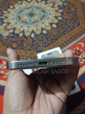 Apple iPhone 15 Pro Max 256 GB