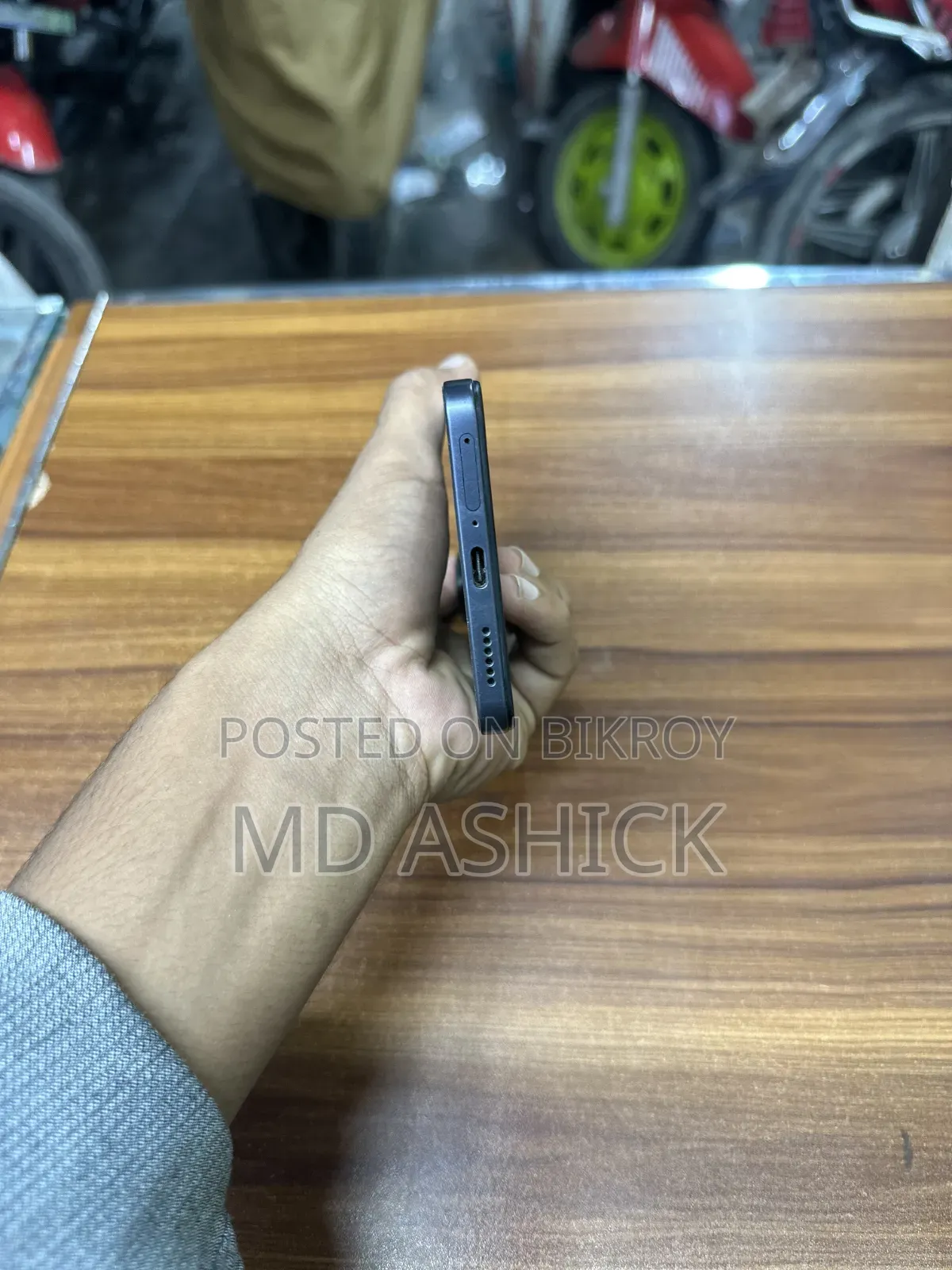 ভিভো ভি৬০ লাইট ৫১২ জিবি ব্ল্যাক