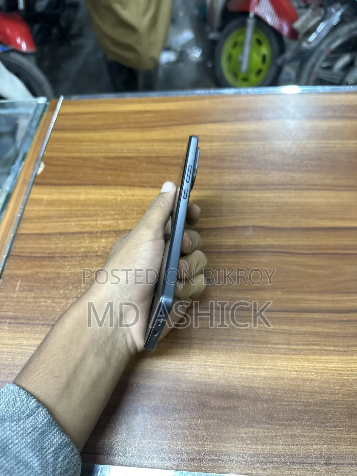 ভিভো ভি৬০ লাইট ৫১২ জিবি ব্ল্যাক