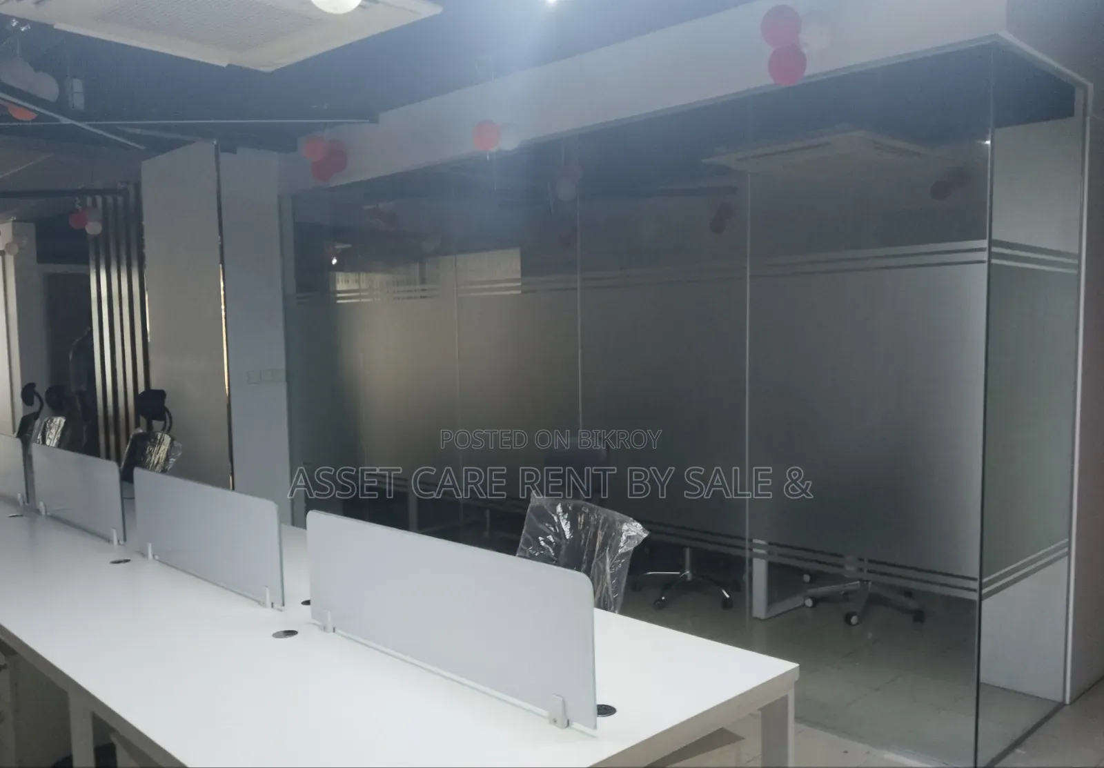 গুলশান ১ এ সম্পূর্ণ ফার্নিশড কমার্শিয়াল স্পেস ভাড়া দেওয়া হবে