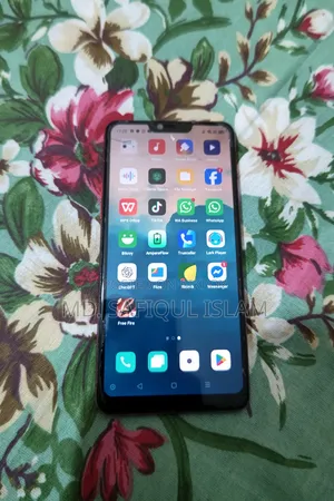 Oppo F7 64 GB Red