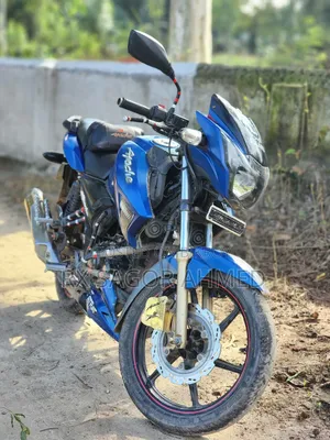 মোটরসাইকেল ২০১৮ নীল