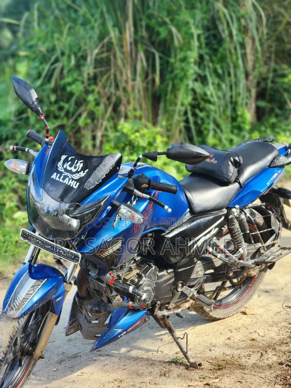 মোটরসাইকেল ২০১৮ নীল