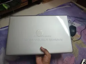 Laptop HP EliteBook 840 G8 8GB Intel Core i7 HDD+SSD 256GB