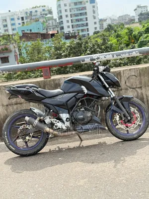 টিভিএস আপাচে ১৬০ ৪ভি ২০২০ কালো