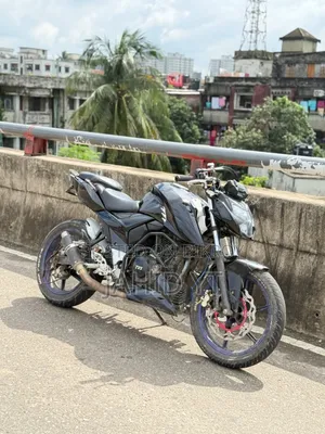 টিভিএস আপাচে ১৬০ ৪ভি ২০২০ কালো