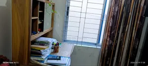 স্টাডি টেবিল/রিডিং টেবিল