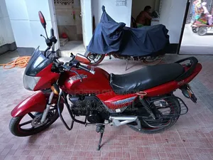 দায়ুন ডিওয়াই১০০-এ ২০১৬ লাল