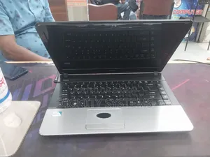 Laptop Acer Aspire E1-431 8GB Intel SSD 128GB