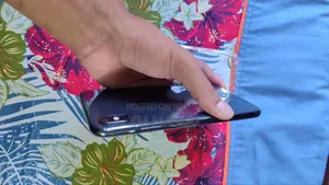 অ্যাপল আইফোন এক্সএস ম্যাক্স ৬৪ জিবি কালো
