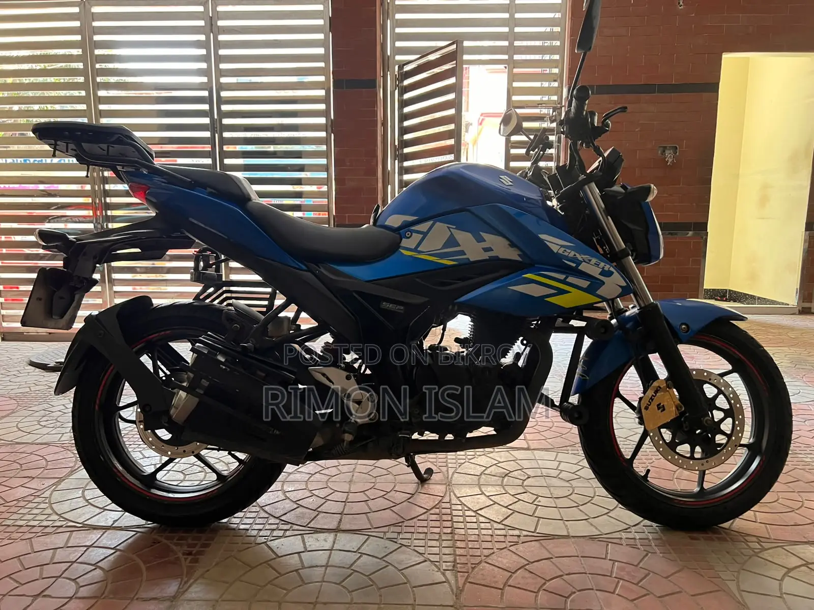 সুজুকি জিক্সার ২০২২ ব্লু