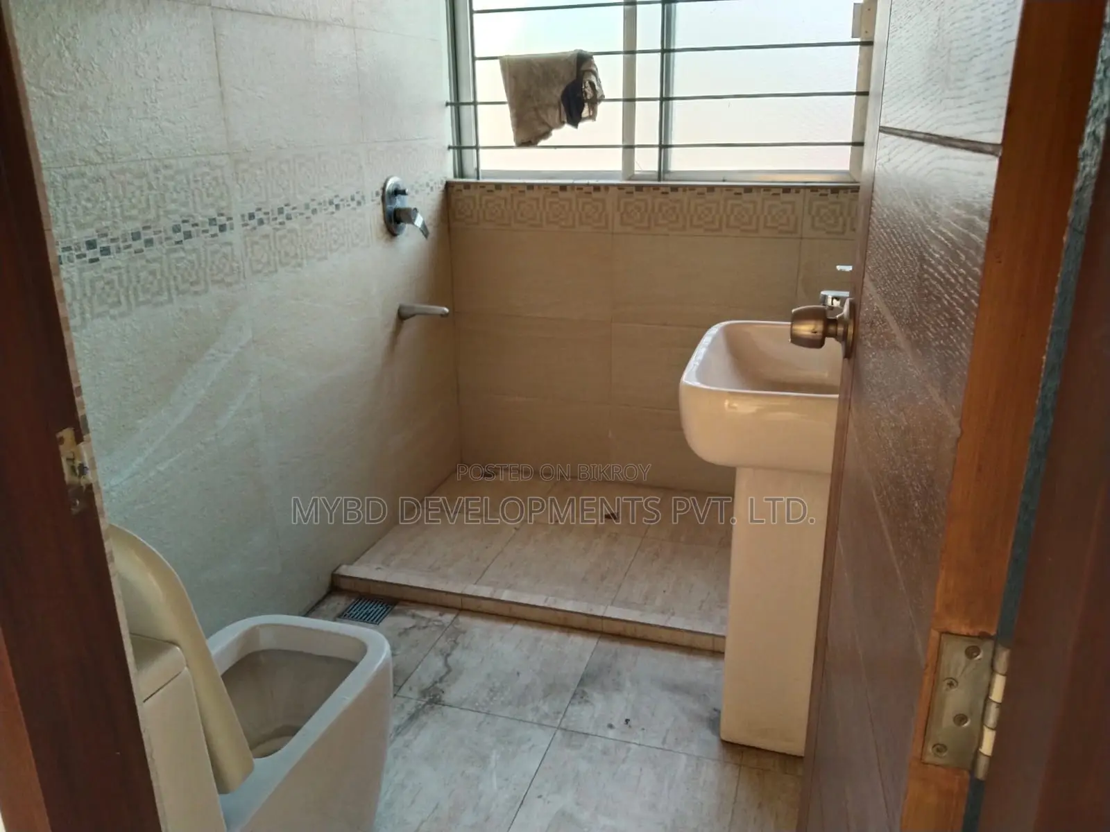 4 Bedroom Apartment in Bashundhara for sale