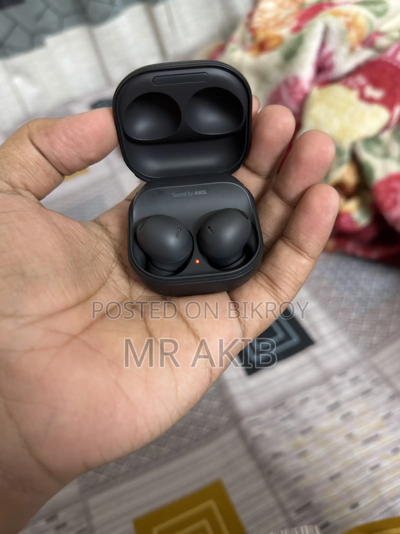 গ্যালাক্সি বাডস প্রো ২